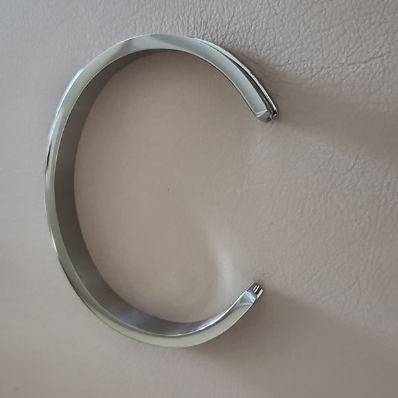 New Melix stainless steel cuff braclet - Picture 3 of 4